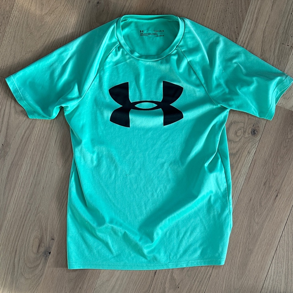 Under Armour performance tee